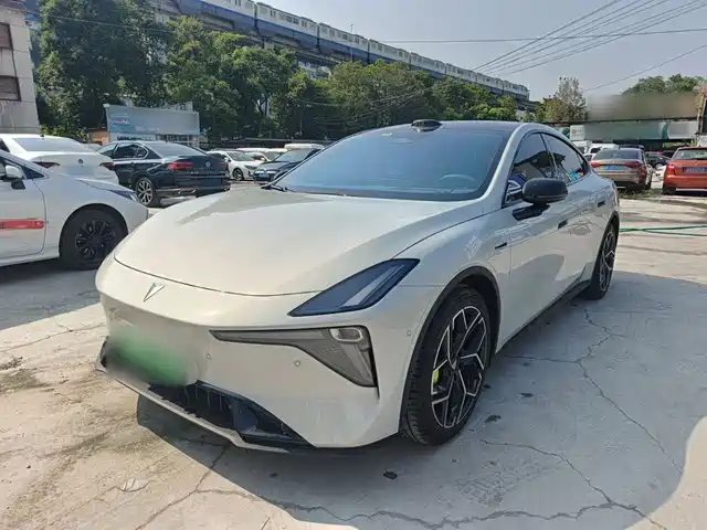 Deepal DeepBlue L06 2026 Model 560Ultra Laser Edition