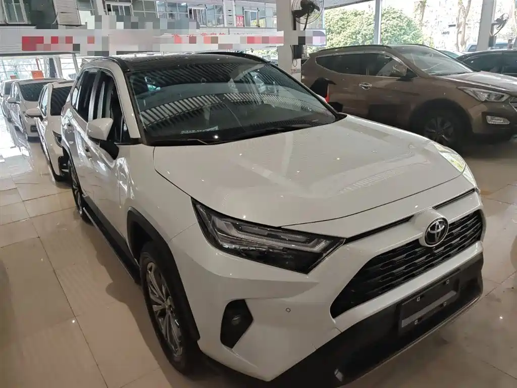 Toyota RAV4 Rongfang 2023 2.0L CVT FWD Style Plus Edition фото 4