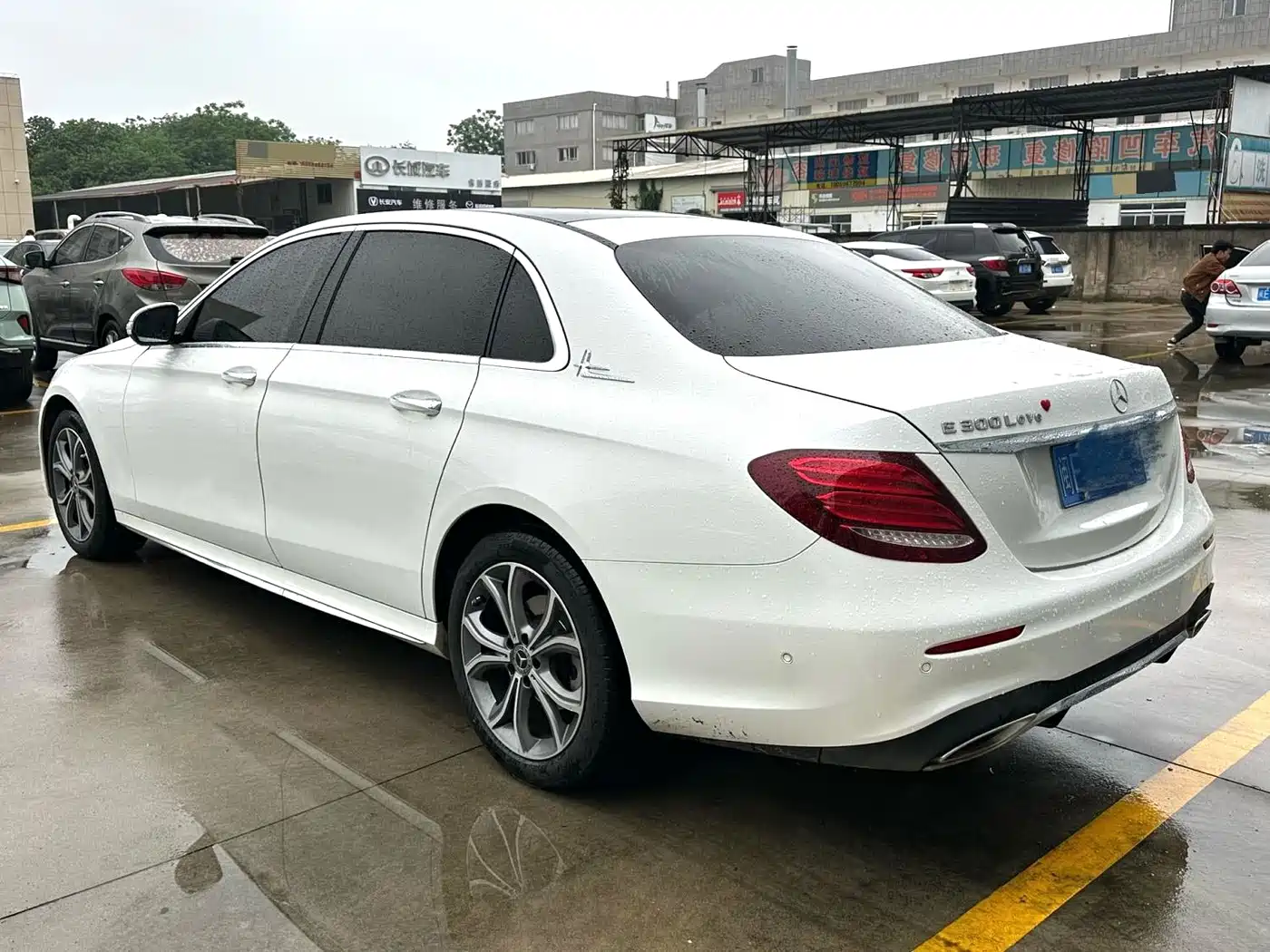 Mercedes-Benz E-Class 2017 E 300 L Sport Luxury фото 4