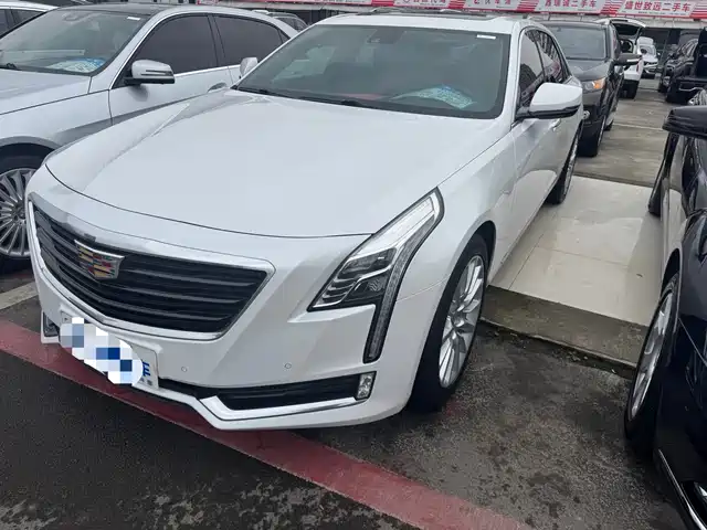 CADILLAC CT6