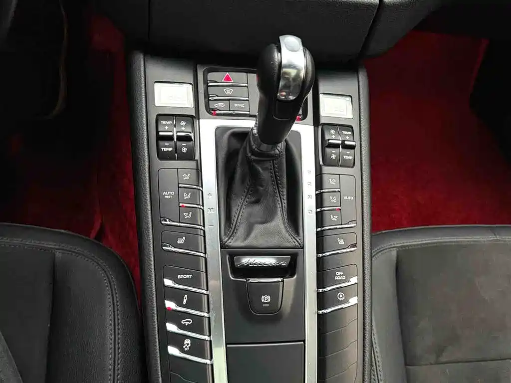 Porsche Macan 2014 Macan 2.0T фото 13
