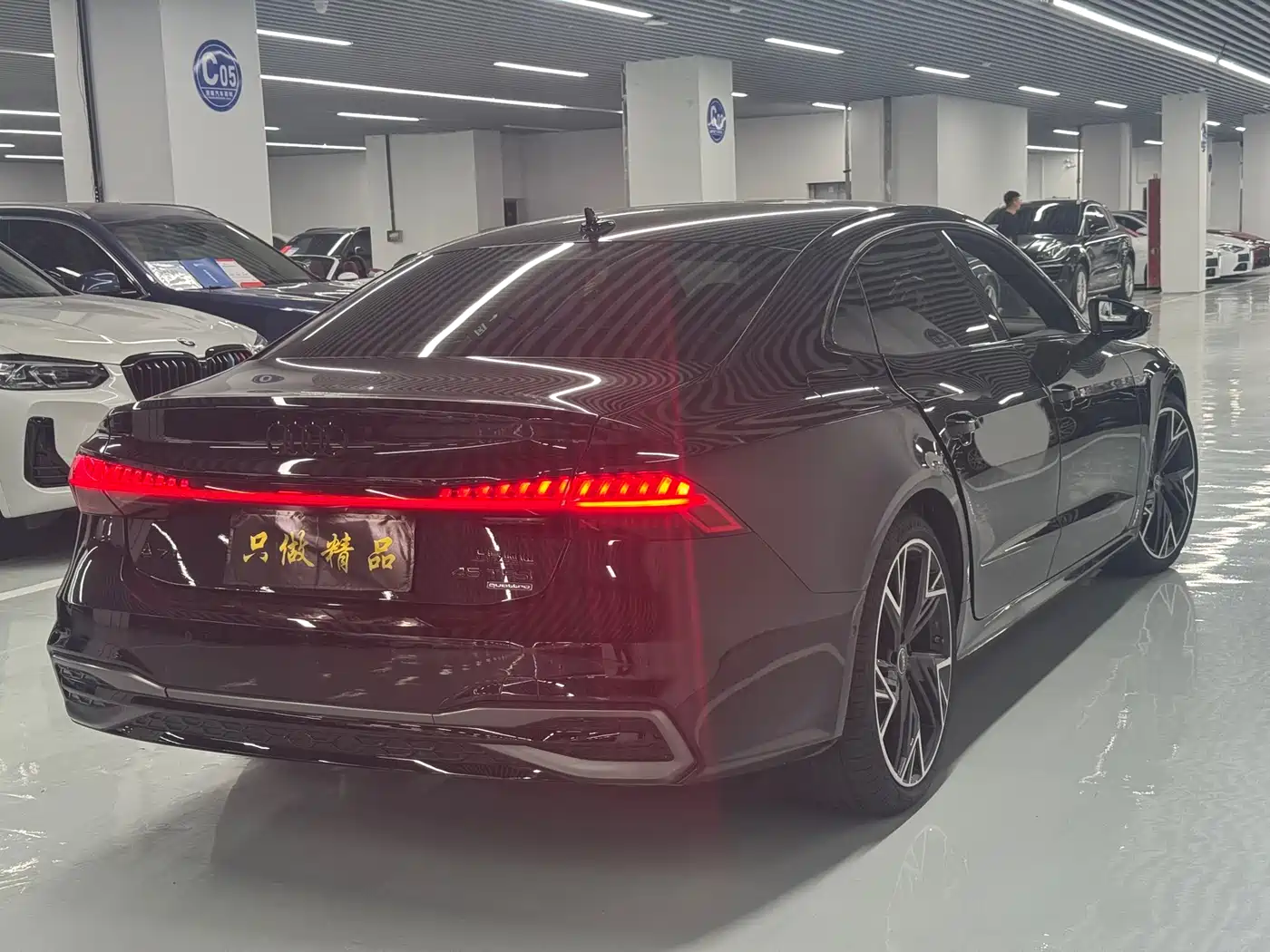 Audi A7L 2024 45TFSI S-line Dream Edition Crystal Package фото 10