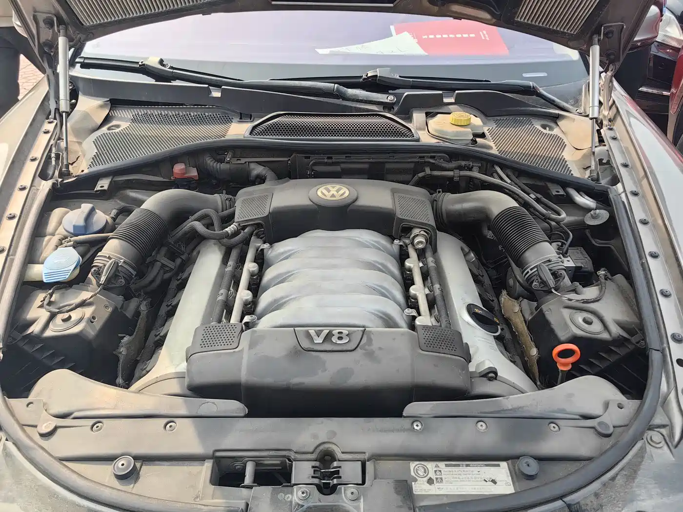 Volkswagen Phaeton 2011 4.2L V8 4-seat Extended Individual Edition фото 16