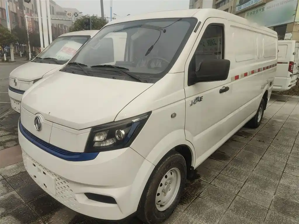 2025 Dongfeng Yufeng EM27