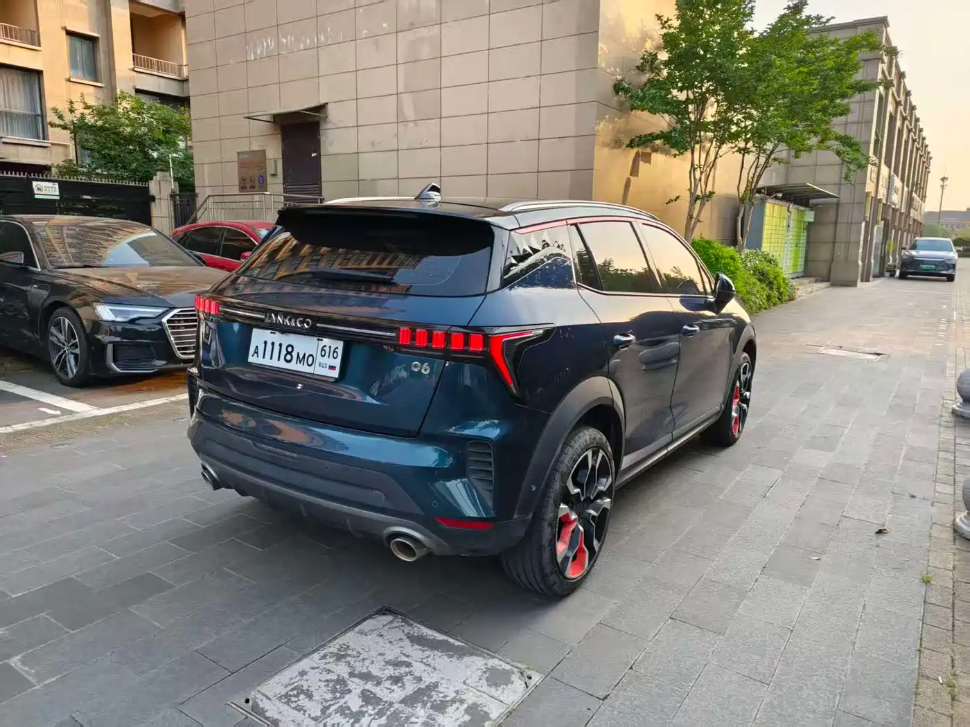 Lynk & Co 06 2020 1.5T Halo фото 6