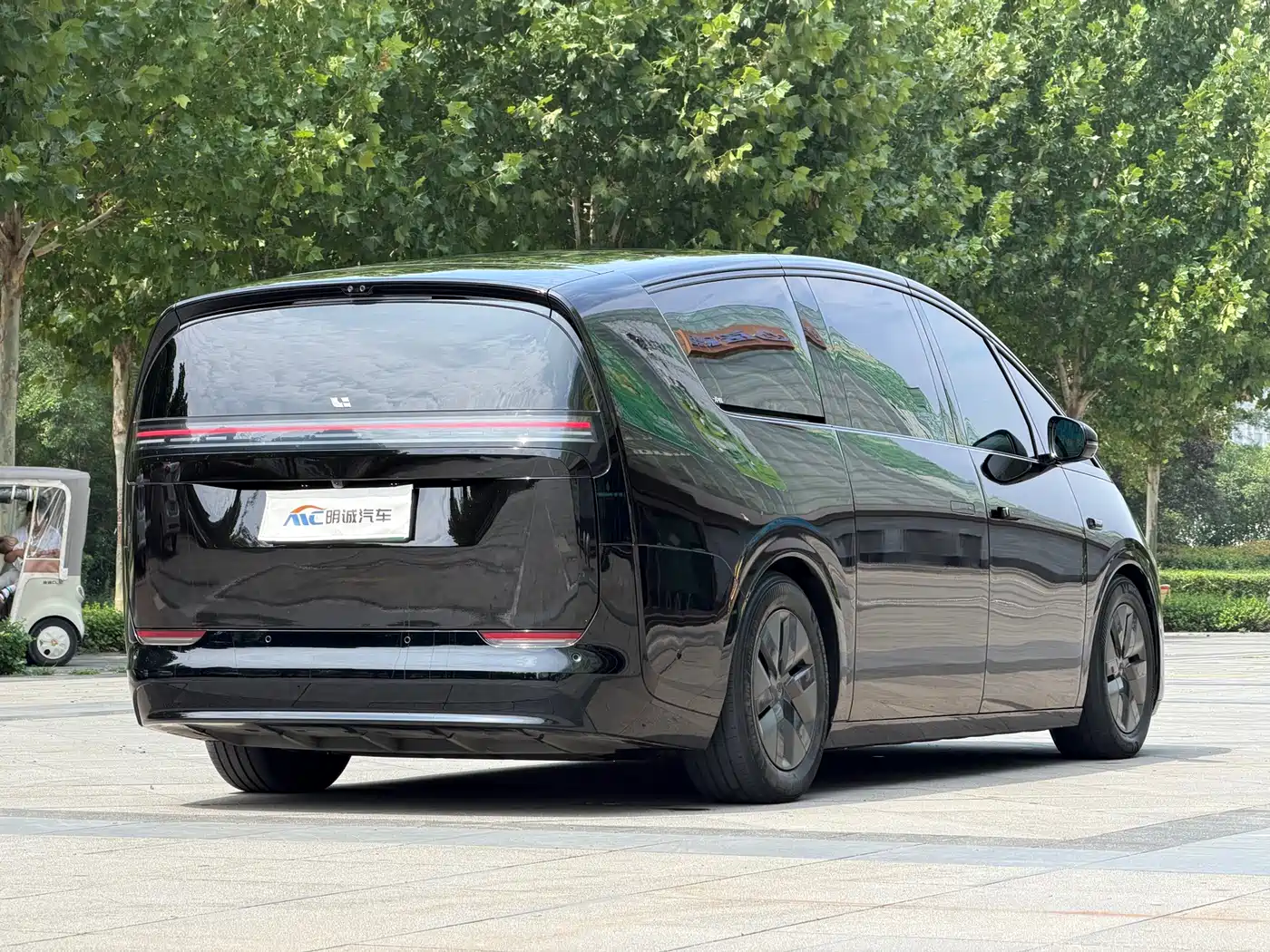 Li Auto MEGA 2025 2024 Ultra