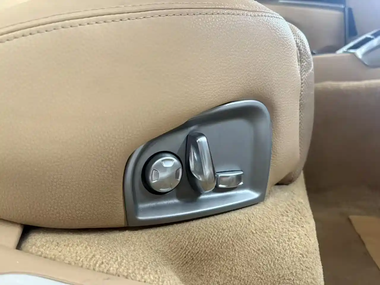 صورة 11 - Porsche Panamera