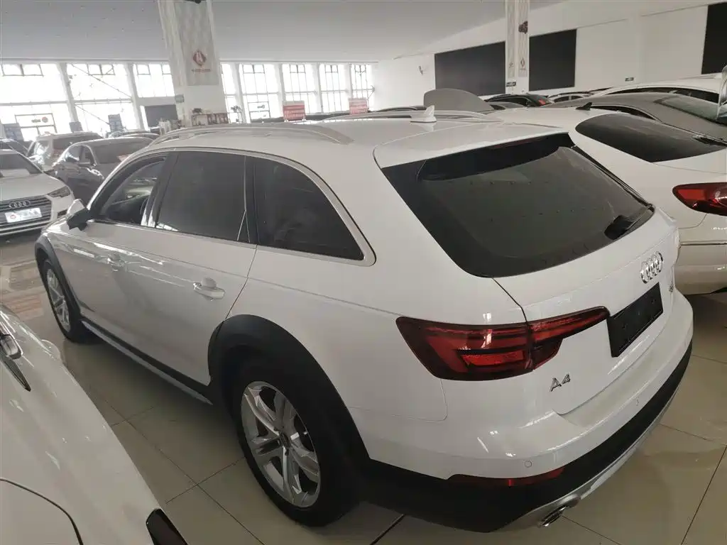 Audi A4 (Import) 2017 45 TFSI allroad quattro Fashion фото 7