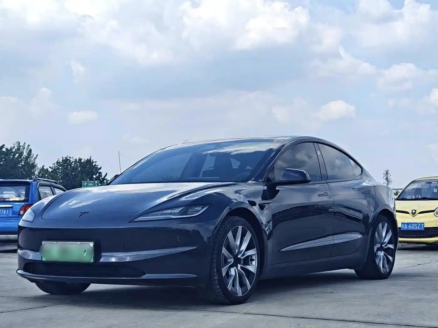 Tesla Model 3 2023
