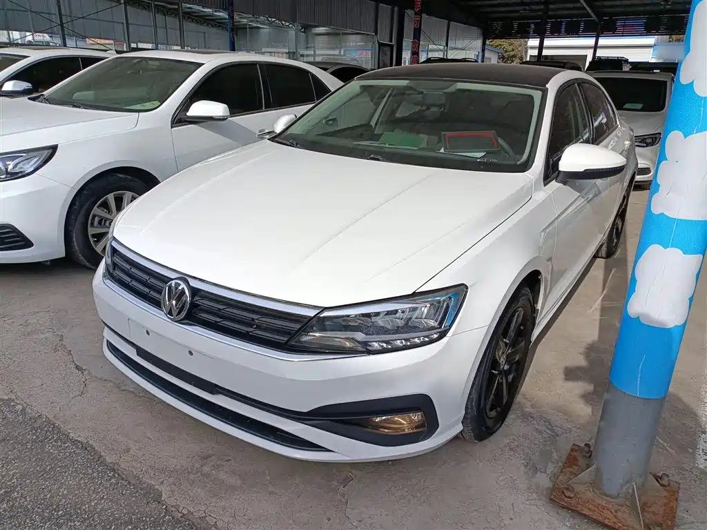 Volkswagen Lamando 2021 230TSI DSG Fashion Edition