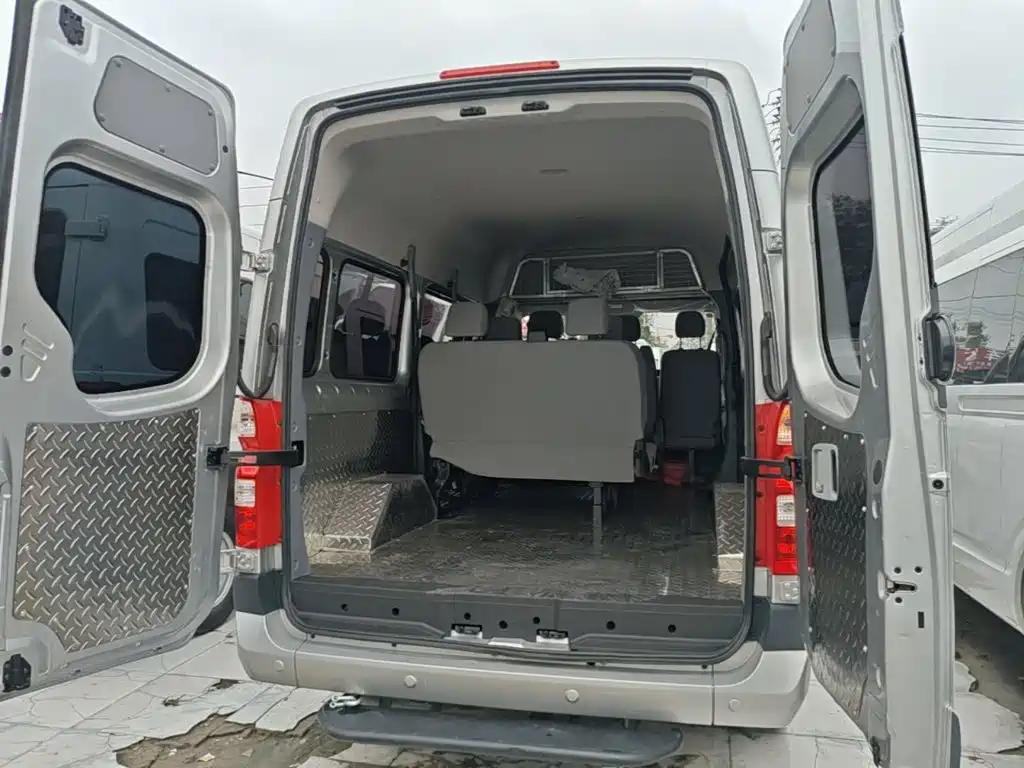 Foton Tuyano 2024 2024 Lucky Elephant Multi-purpose 2.0T Manual Long Wheelbase Medium Roof Single Rear Tire 5/6/7/9-seater