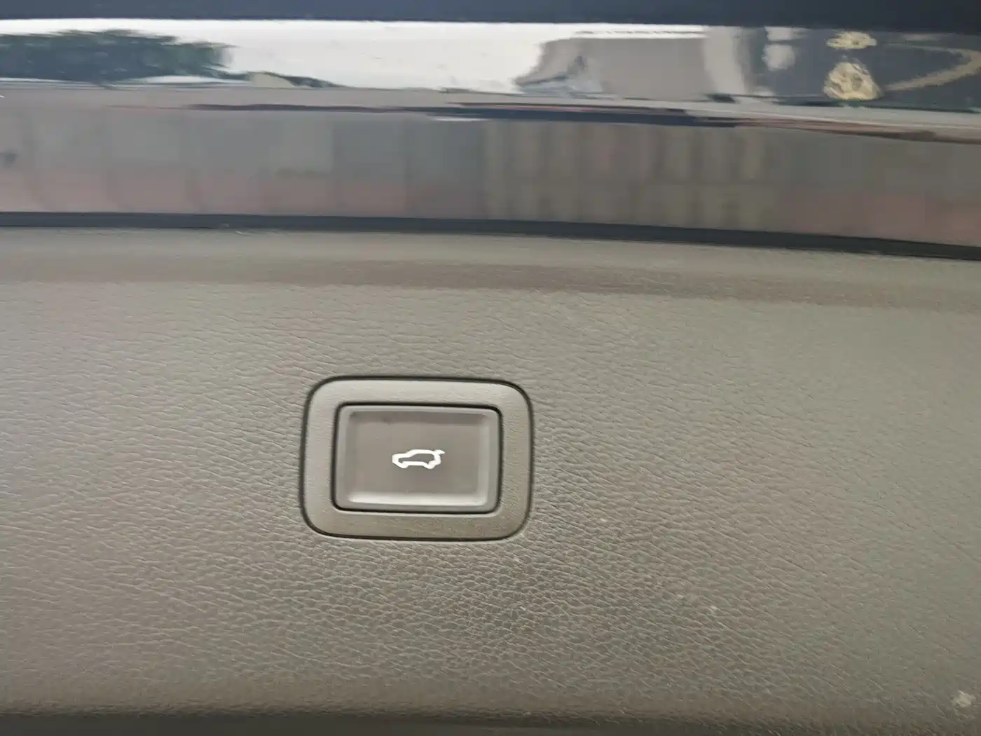 Hongqi HS7 PHEV 2024 2.0T PHEV AWD Qichang Edition 7-seater фото 11