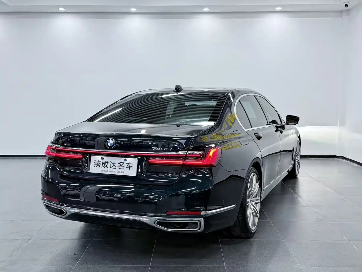 BMW 7 Series 2021 Model 740Li xDrive Executive Luxury Package фото 5