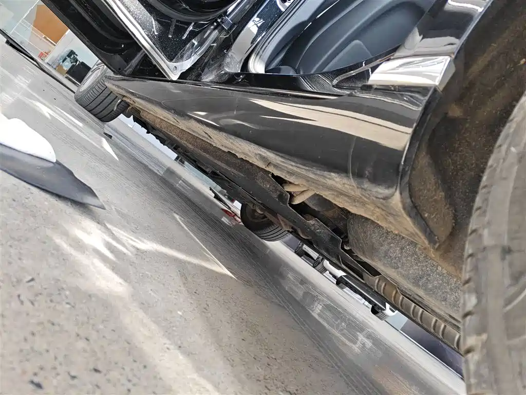 Hongqi H9 2023 Model 2.0T Smart Connect Flagship Edition фото 22