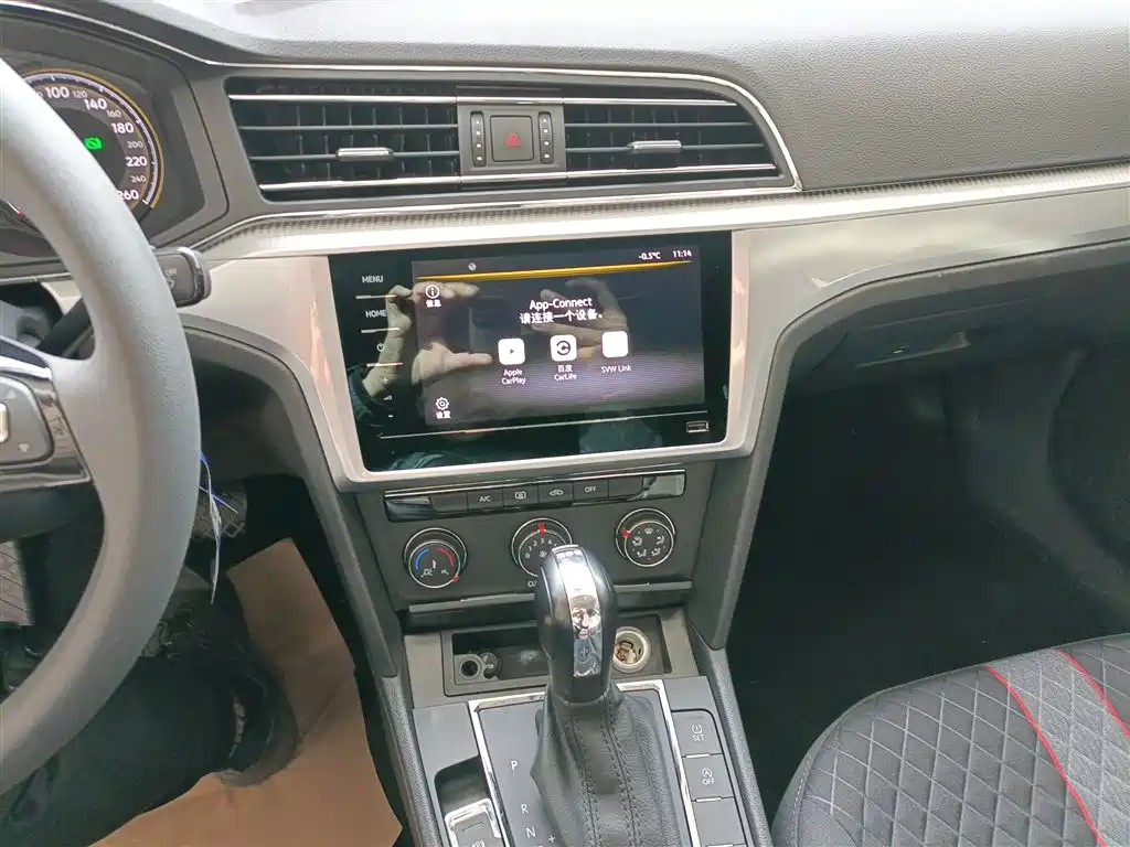 Volkswagen Lamando 2021 230TSI DSG Fashion Edition фото 5