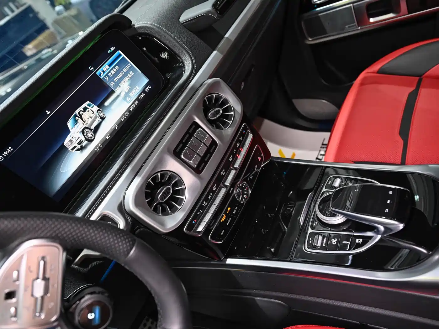 Mercedes-Benz G-Class AMG 2021 AMG G 63 фото 14