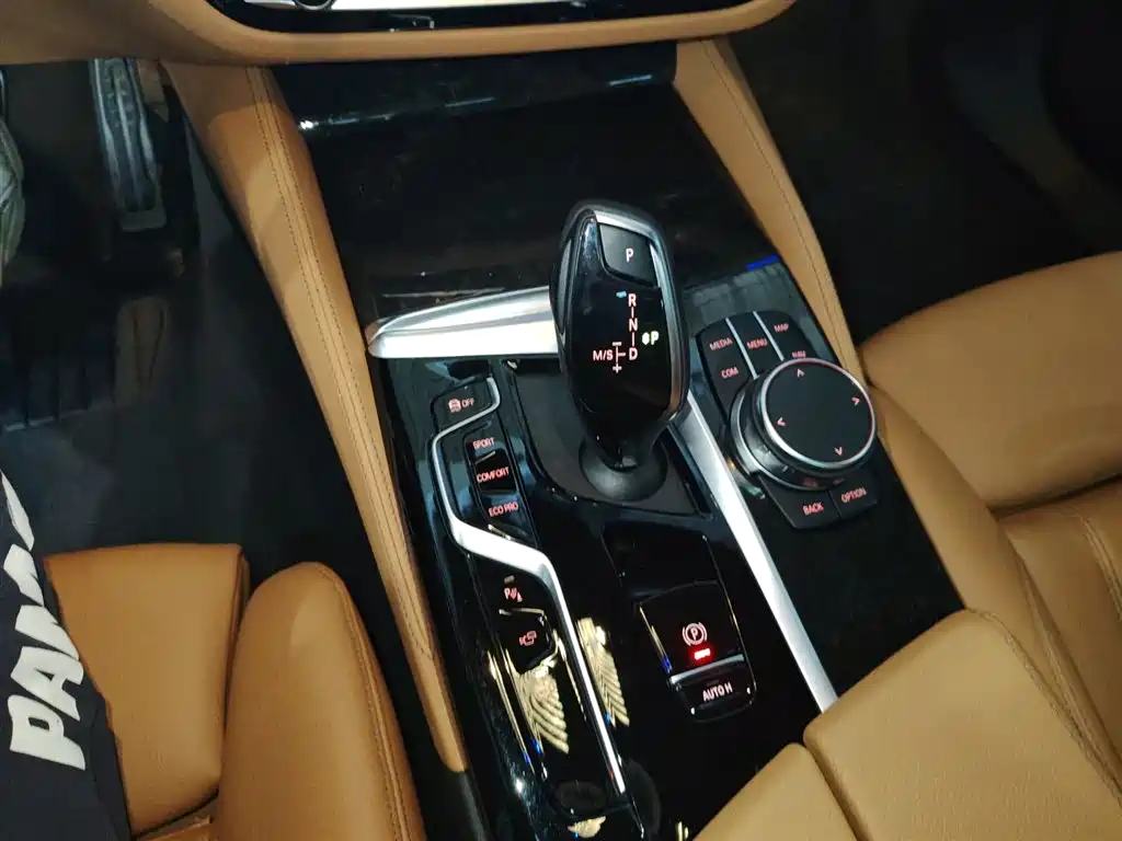 BMW 6 Series GT 2022 Model 630i M Sport Package фото 10