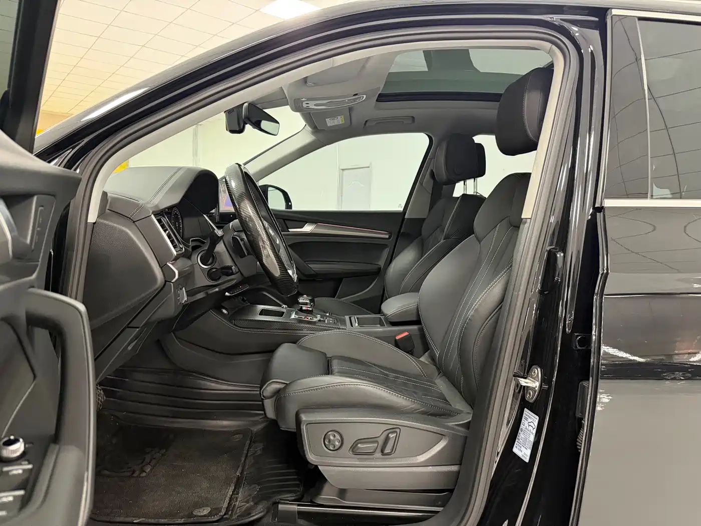 Audi Q5L 2022 40T Luxury Dynamic фото 4