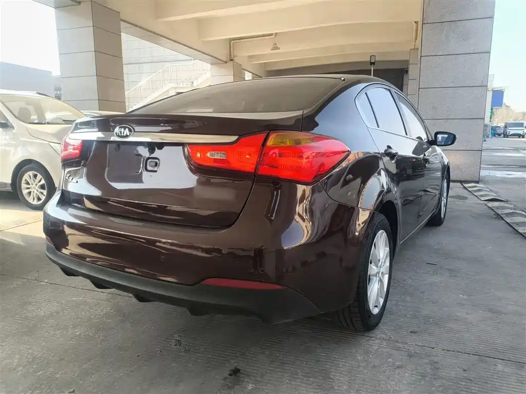 Kia K3 2015 1.6L Automatic GLS фото 7