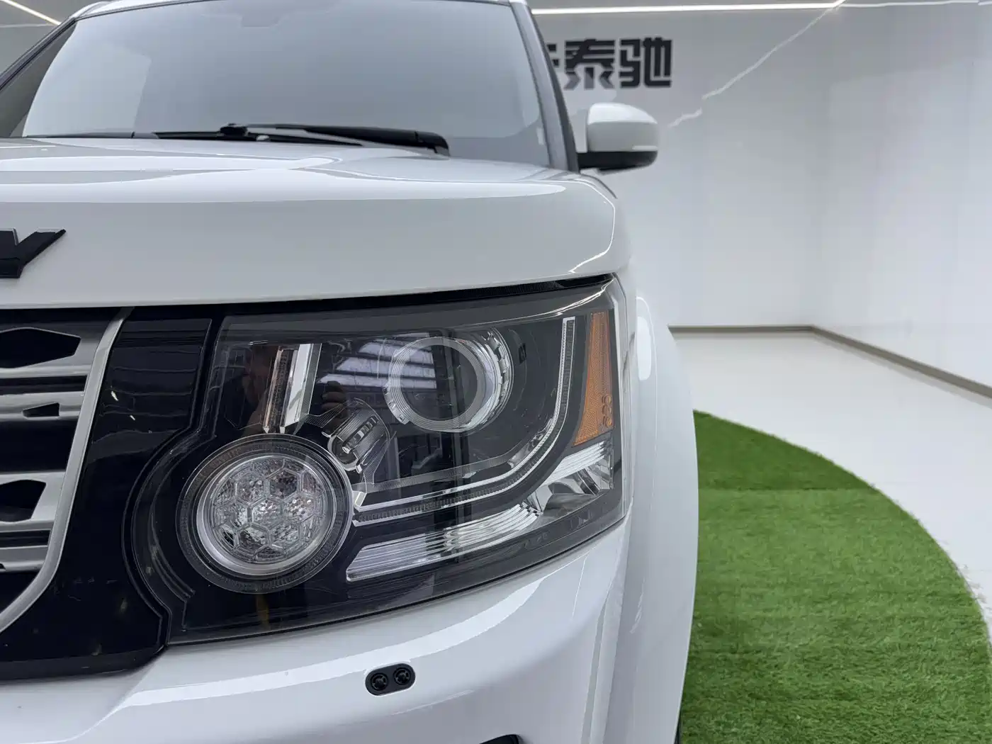 Land Rover Discovery 2016 3.0 SC V6 HSE Luxury фото 20