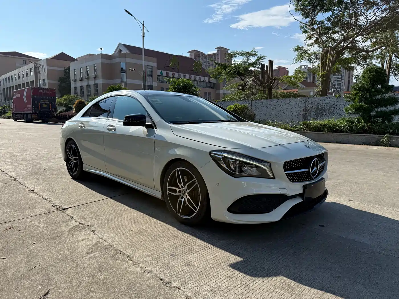 Mercedes-Benz CLA (Import) 2017 CLA 220 4MATIC фото 3