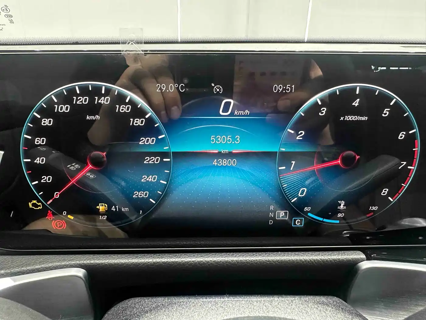Фото 11 - Mercedes-Benz GLB