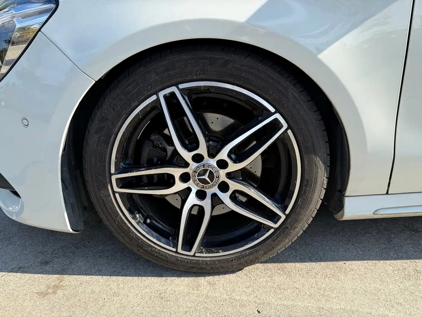 Mercedes-Benz CLA (Import) 2017 CLA 220 4MATIC фото 8