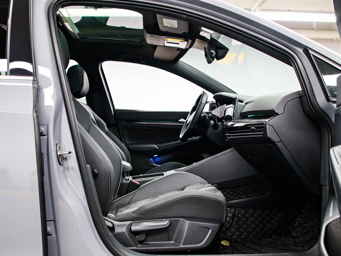 Volkswagen Golf 2021 280TSI DSG R-Line фото 13