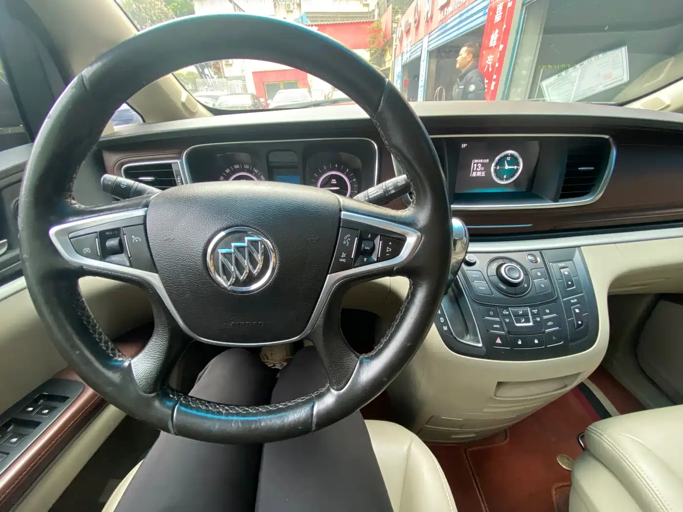 Buick GL8 2017 25S Luxury China V фото 15