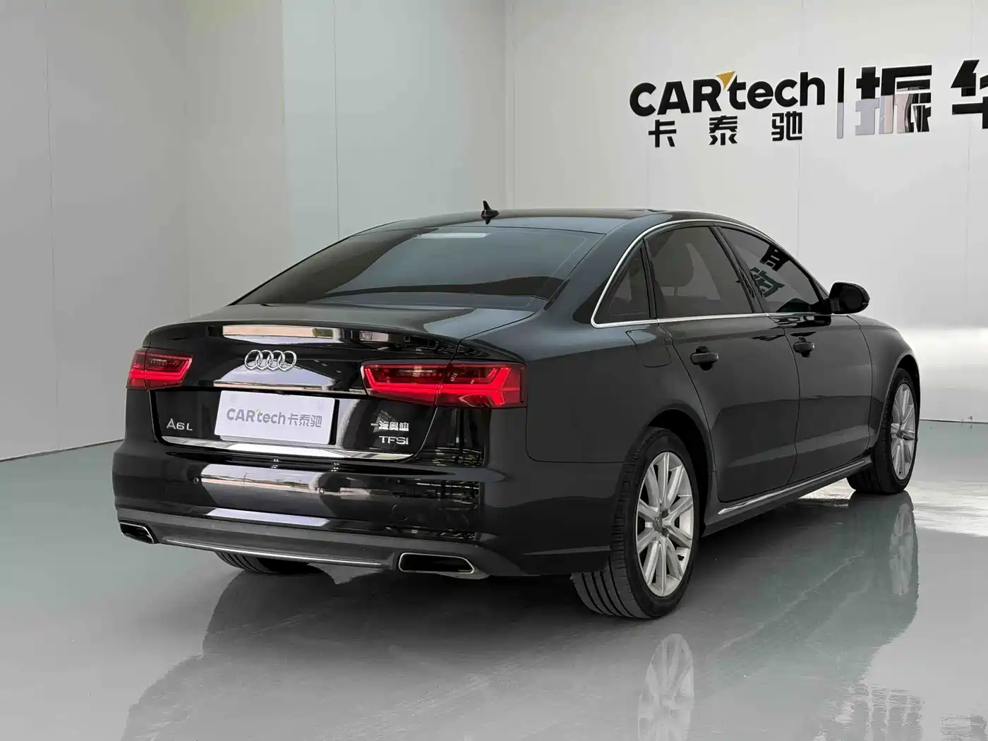 Фото 12 - Audi A6L