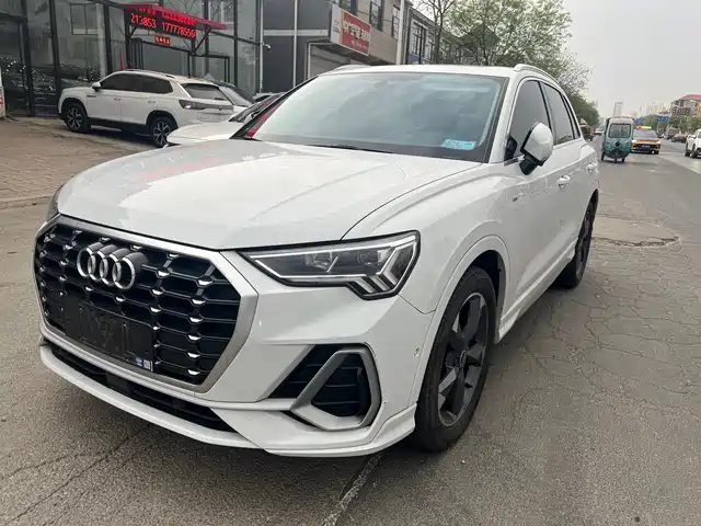AUDI Q3 2023