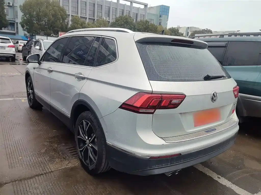Volkswagen Tiguan L 2019 Facelift 330TSI Auto 2WD Smart Luxury China VI фото 5
