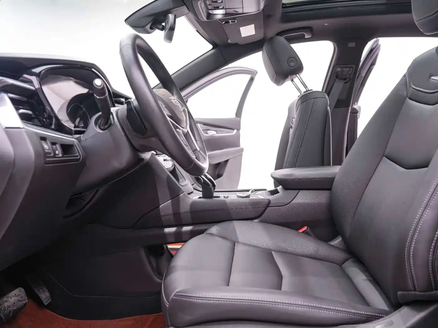 Cadillac XT5 2022 2.0T 2WD Luxury фото 22