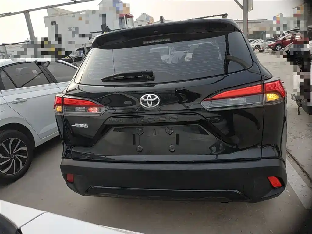 Toyota Corolla Cross 2022 2.0L Premium Edition фото 22