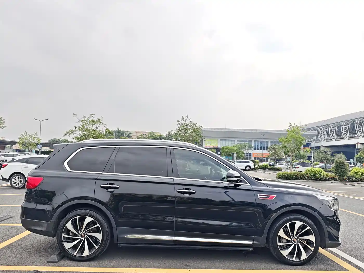 Hongqi HS7 2022 3.0T Auto 4WD Smart Connect Flagship 7-Seater фото 5