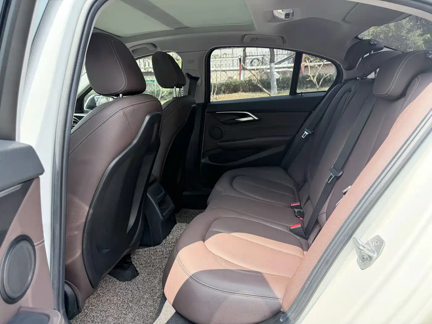 BMW 1 Series 2019 118i M Sport Package фото 4