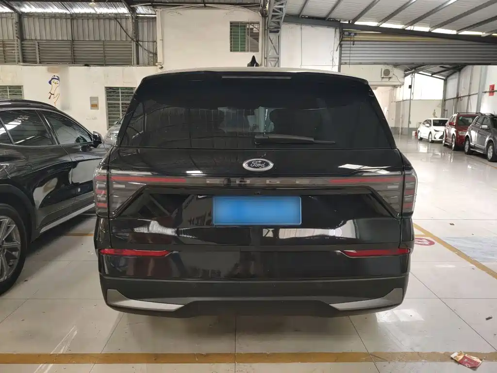 Фото 6 - Ford Edge
