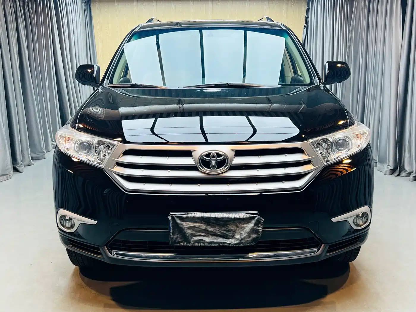 Toyota Highlander 2012 2.7L 2WD 7-Seater Luxury Edition фото 2