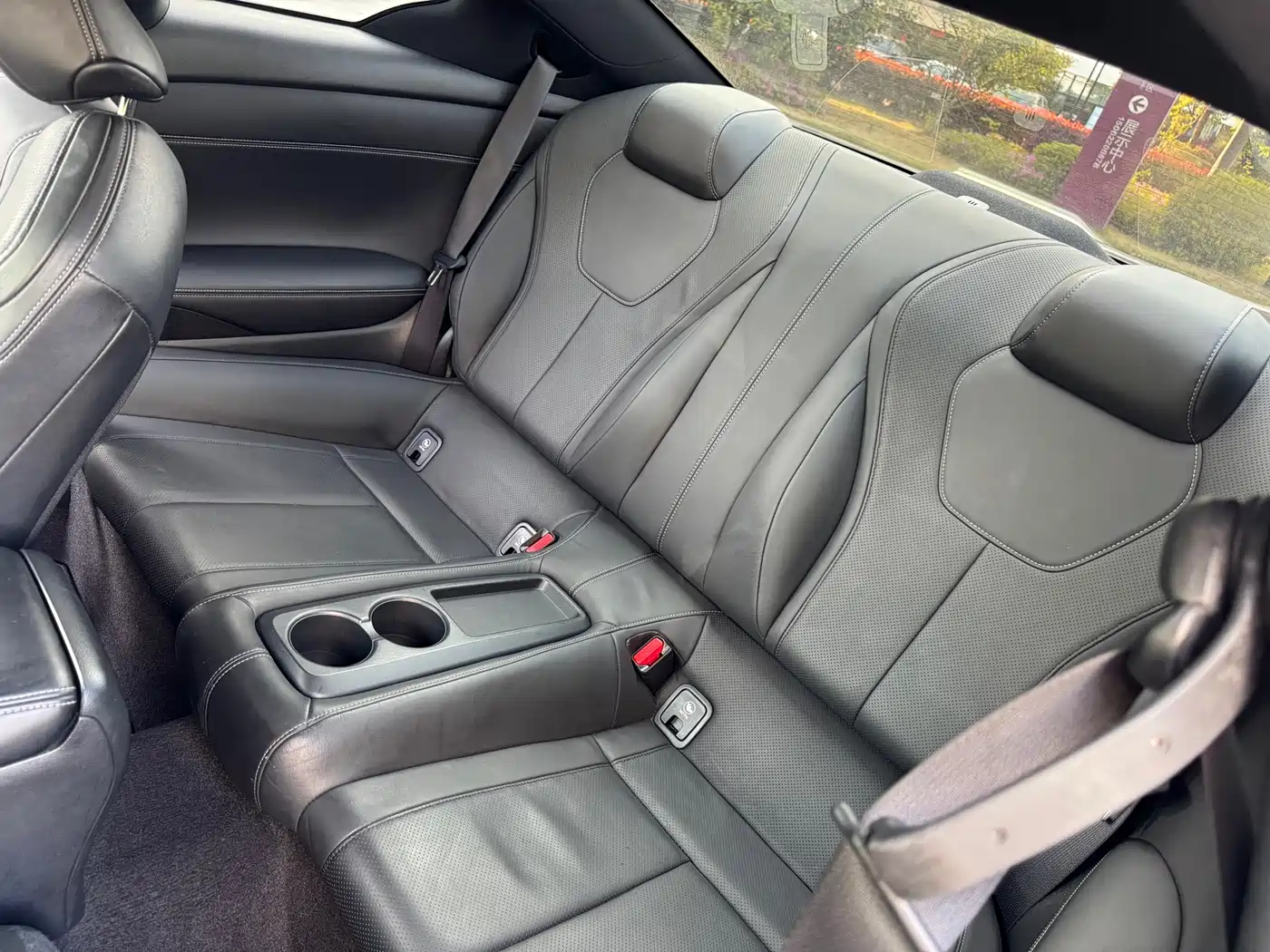 Infiniti Q60 2019 2.0T Luxury Edition фото 17