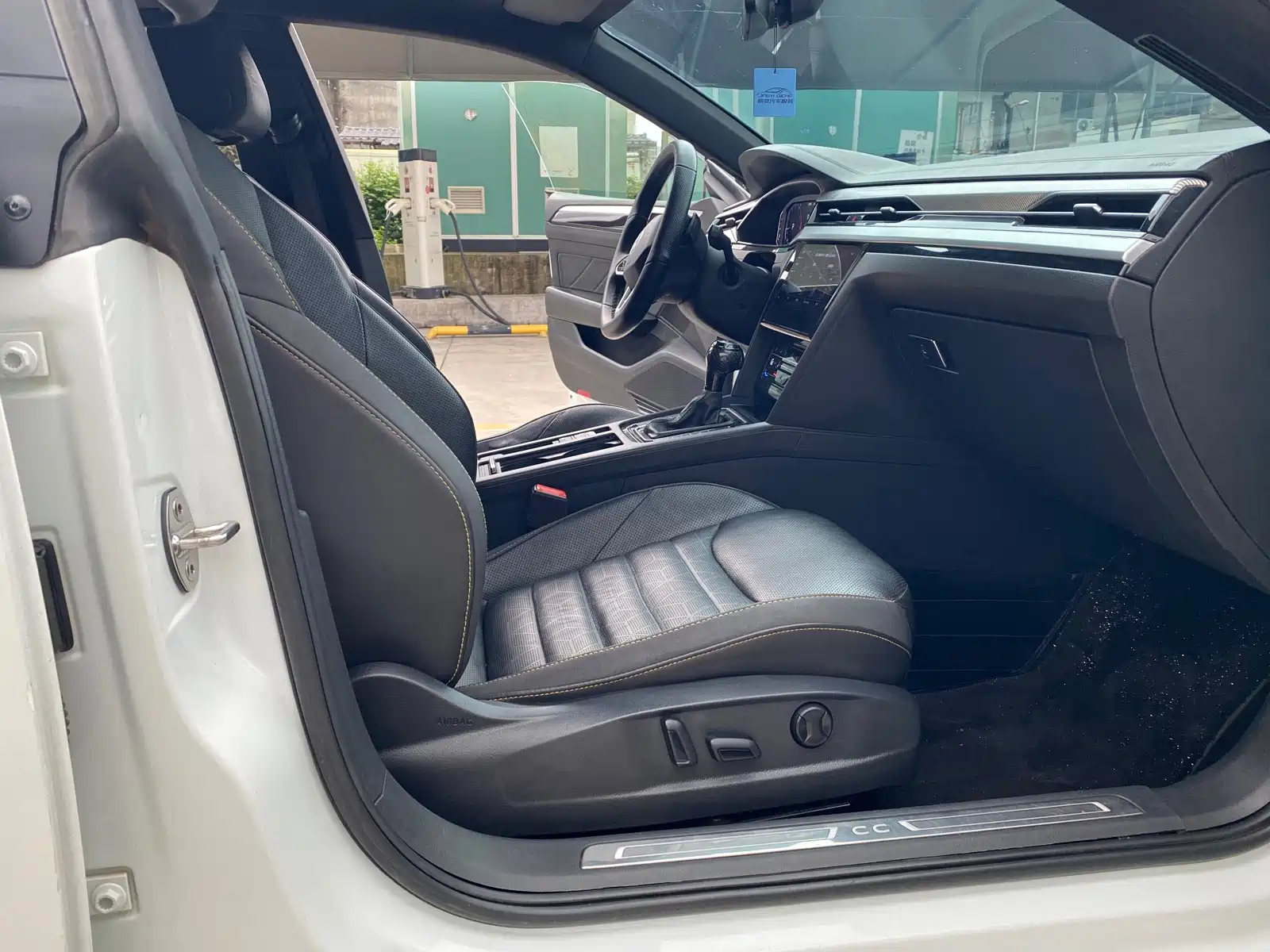 Photo 15 - Volkswagen CC