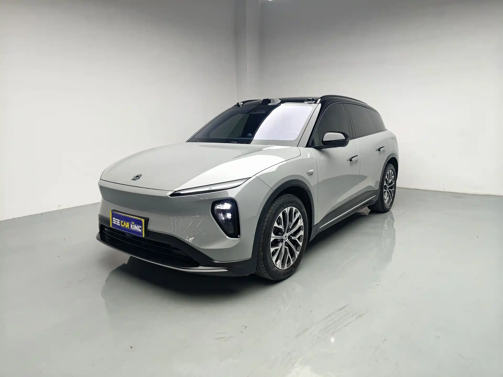 Фото 1 - NIO ES6