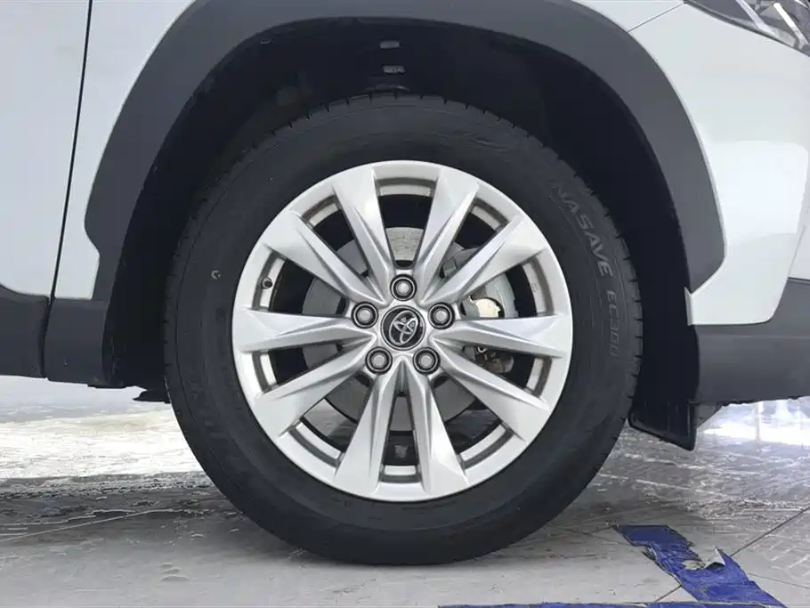Toyota Corolla Cross 2022 2.0L Pioneer Edition фото 6