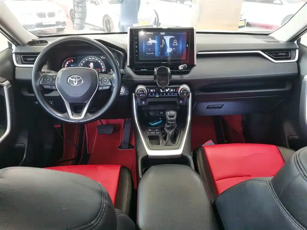 Toyota RAV4 Rongfang 2020 2.0L CVT 2WD Trend Edition фото 12