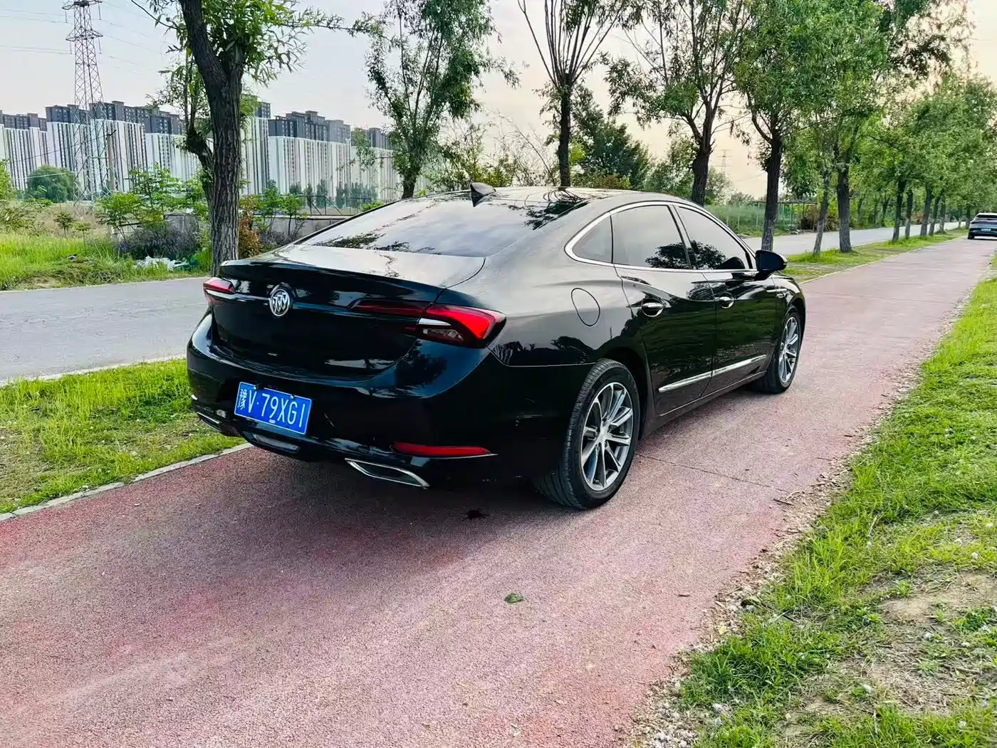 BUICK LACROSSE