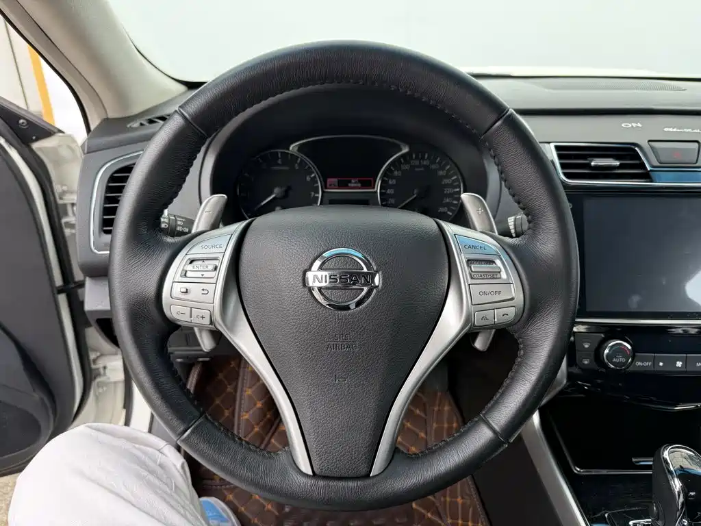 Фото 7 - Nissan Teana