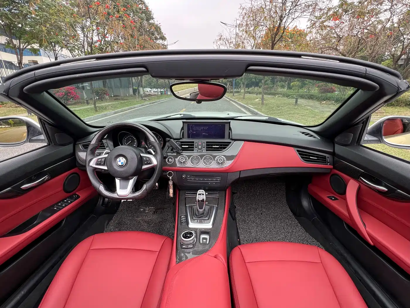 BMW Z4 2012 sDrive28i Leading фото 10