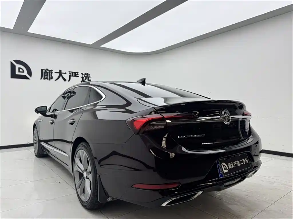 Buick LaCrosse 2022 Avenir First Edition фото 5