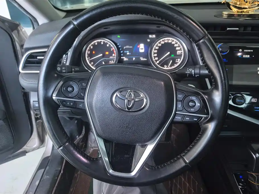 Toyota Camry 2019 2.5G Luxury Edition China VI фото 15