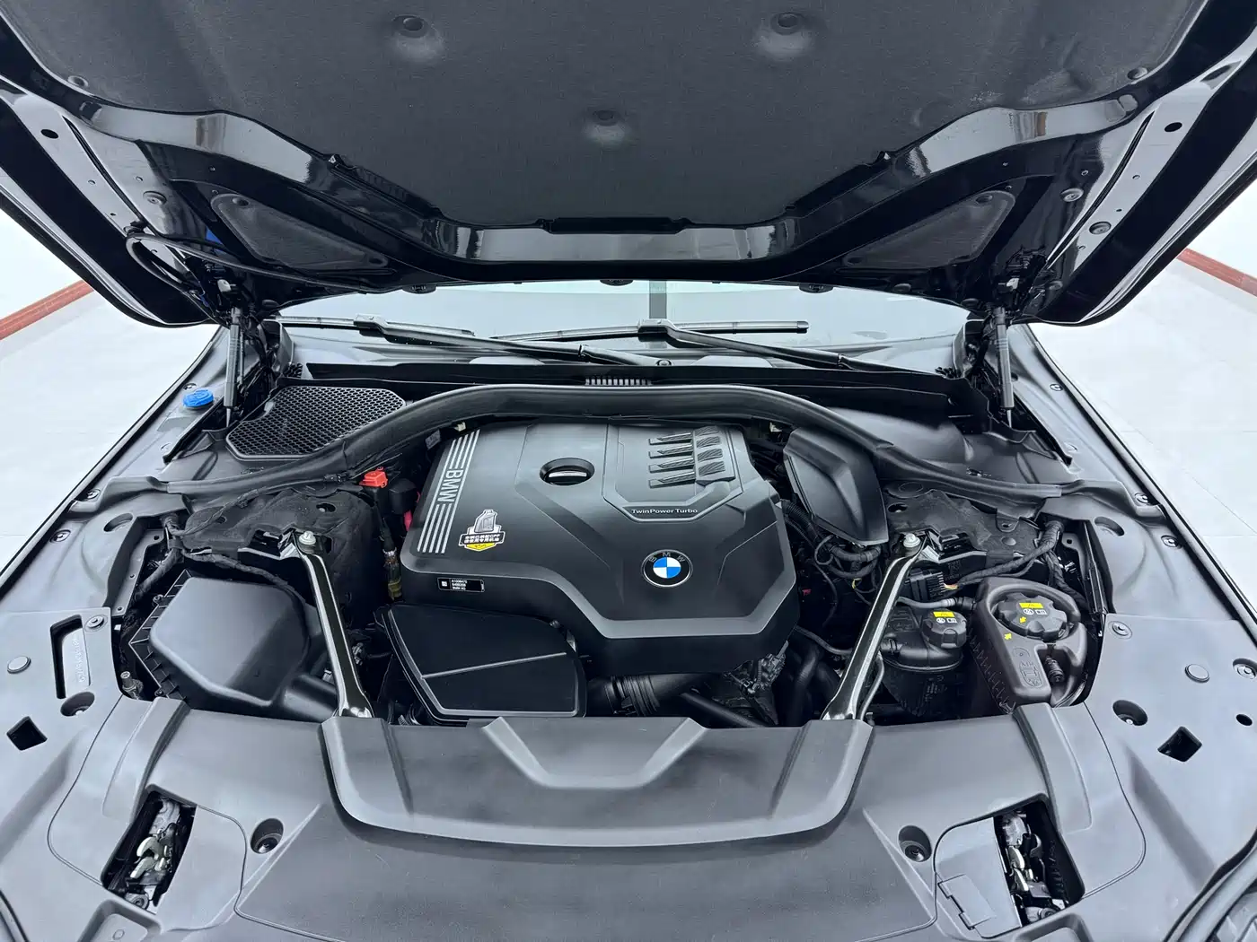 BMW 7 Series 2021 Model 730Li M Sport Package фото 17
