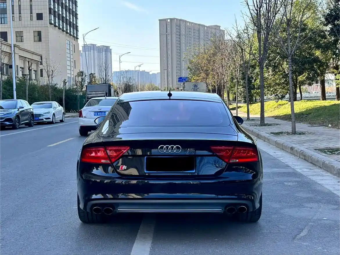Audi S7 2013 4.0 TFSI quattro фото 5